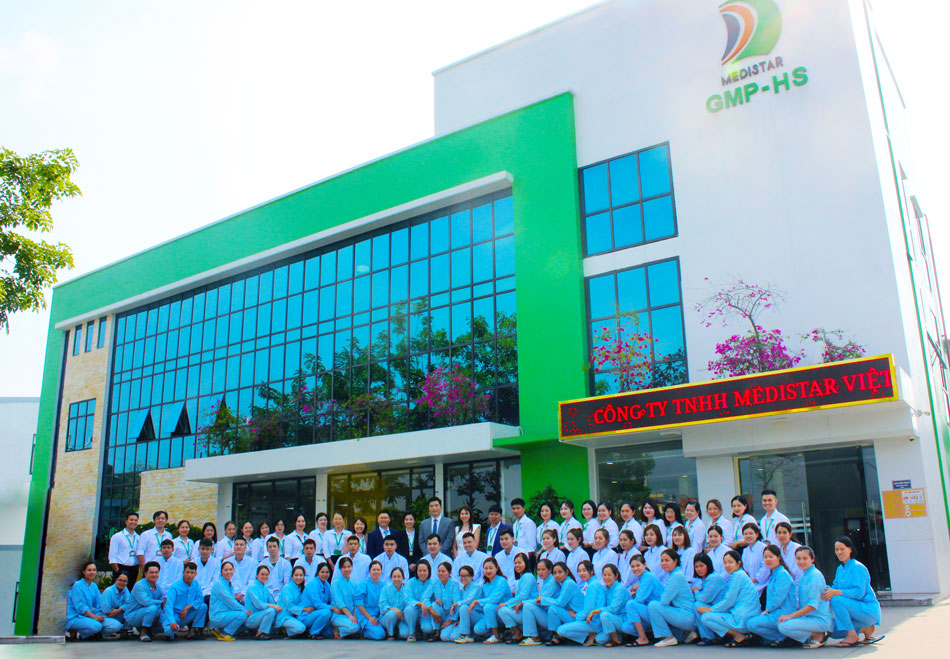đội ngũ CBCNV Medistar