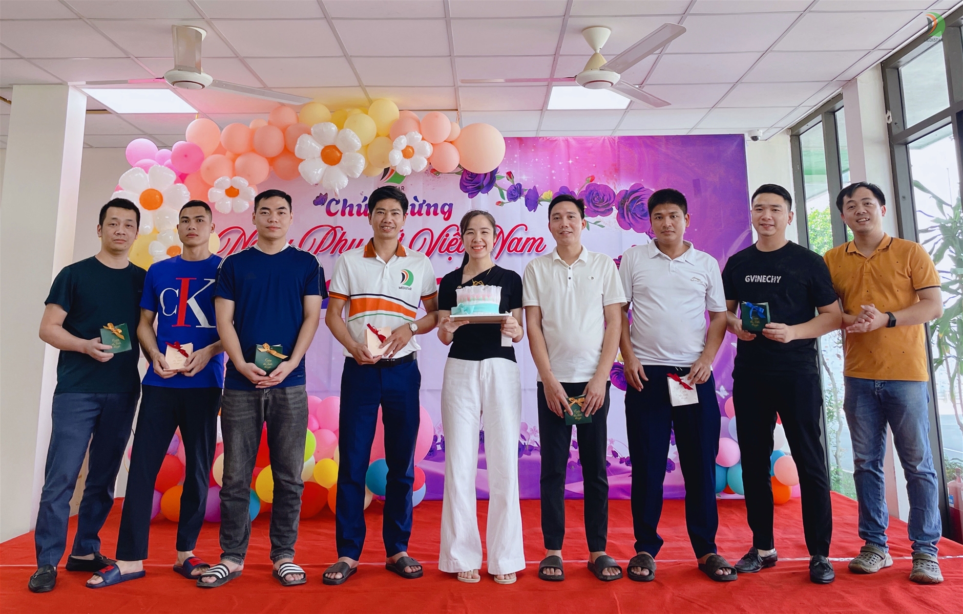 Medistar chúc mừng cbnv sinh nhật quý 3,4
