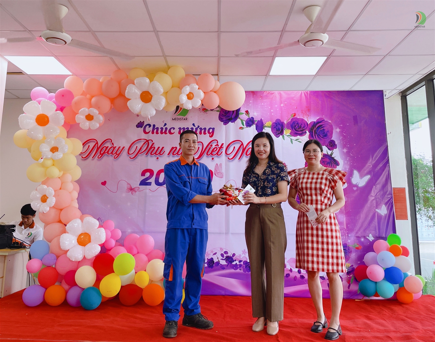 Medistar chào mừng ngày Phụ nữ Việt Nam 20/10
